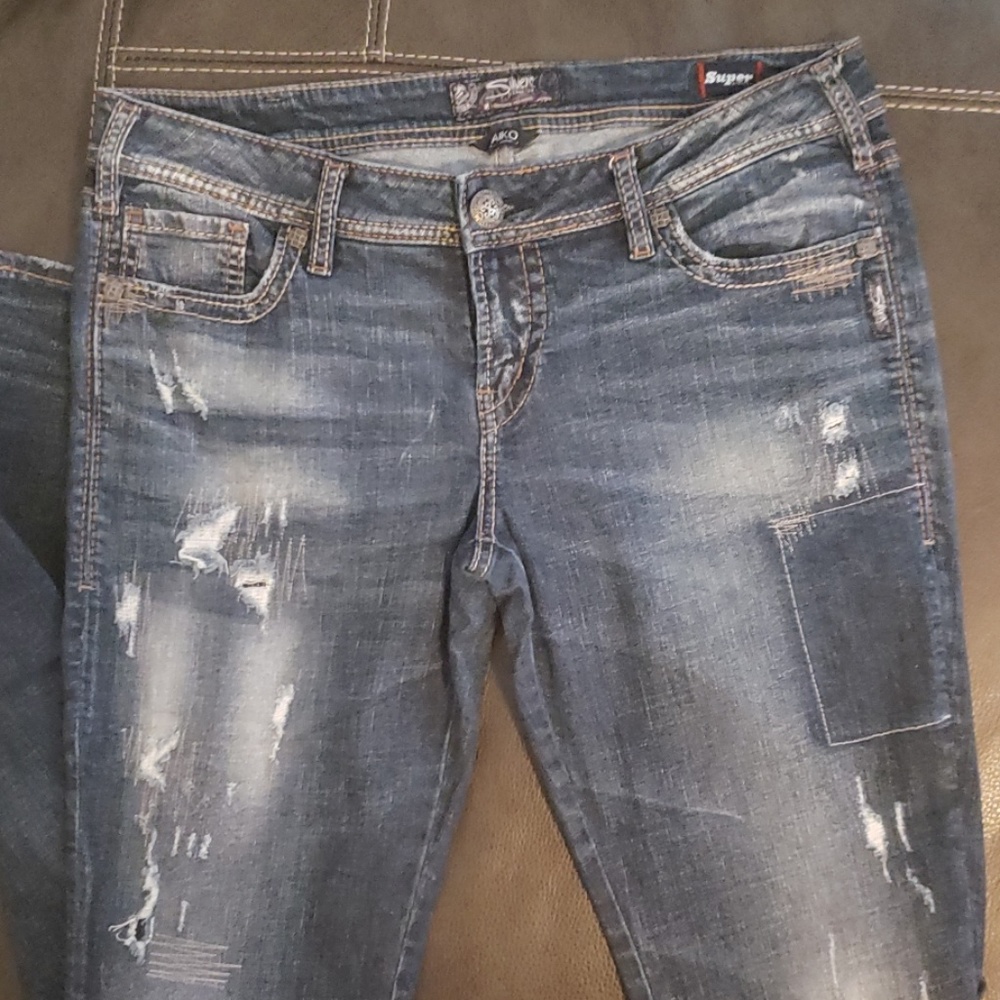 Silver Jeans - Picture 3 of 8